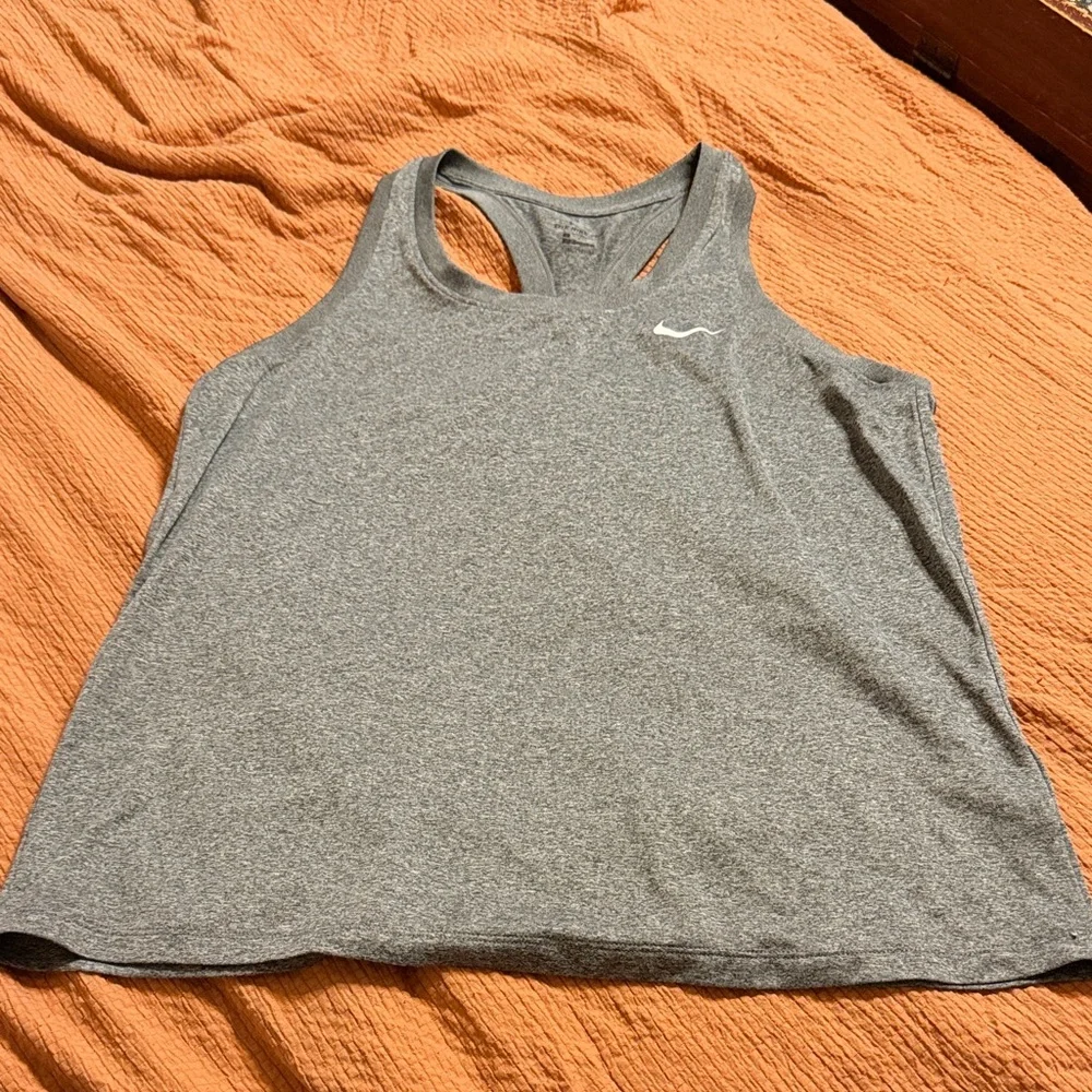 Nike Racerback Tank - Picture 1 of 3